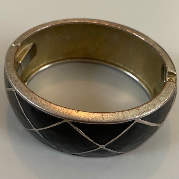 Vintage Enamel & Silver Tone Bangle Bracelet - Picture 2 of 5